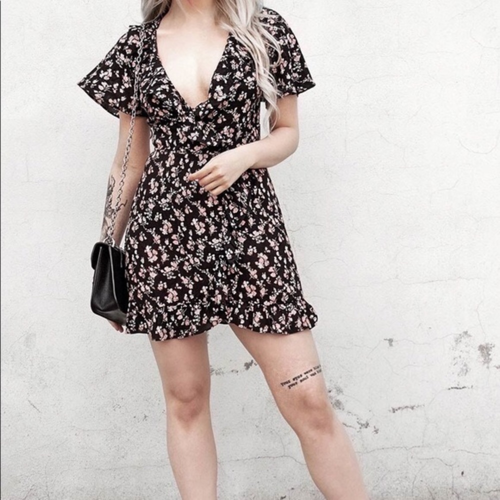 90s Floral print wrap dress - Disturbia UK Nightshade dress